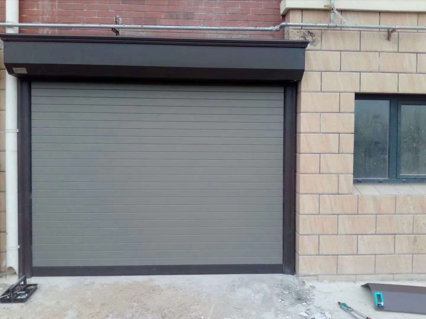 济南卷帘门的事情原理及装置维修